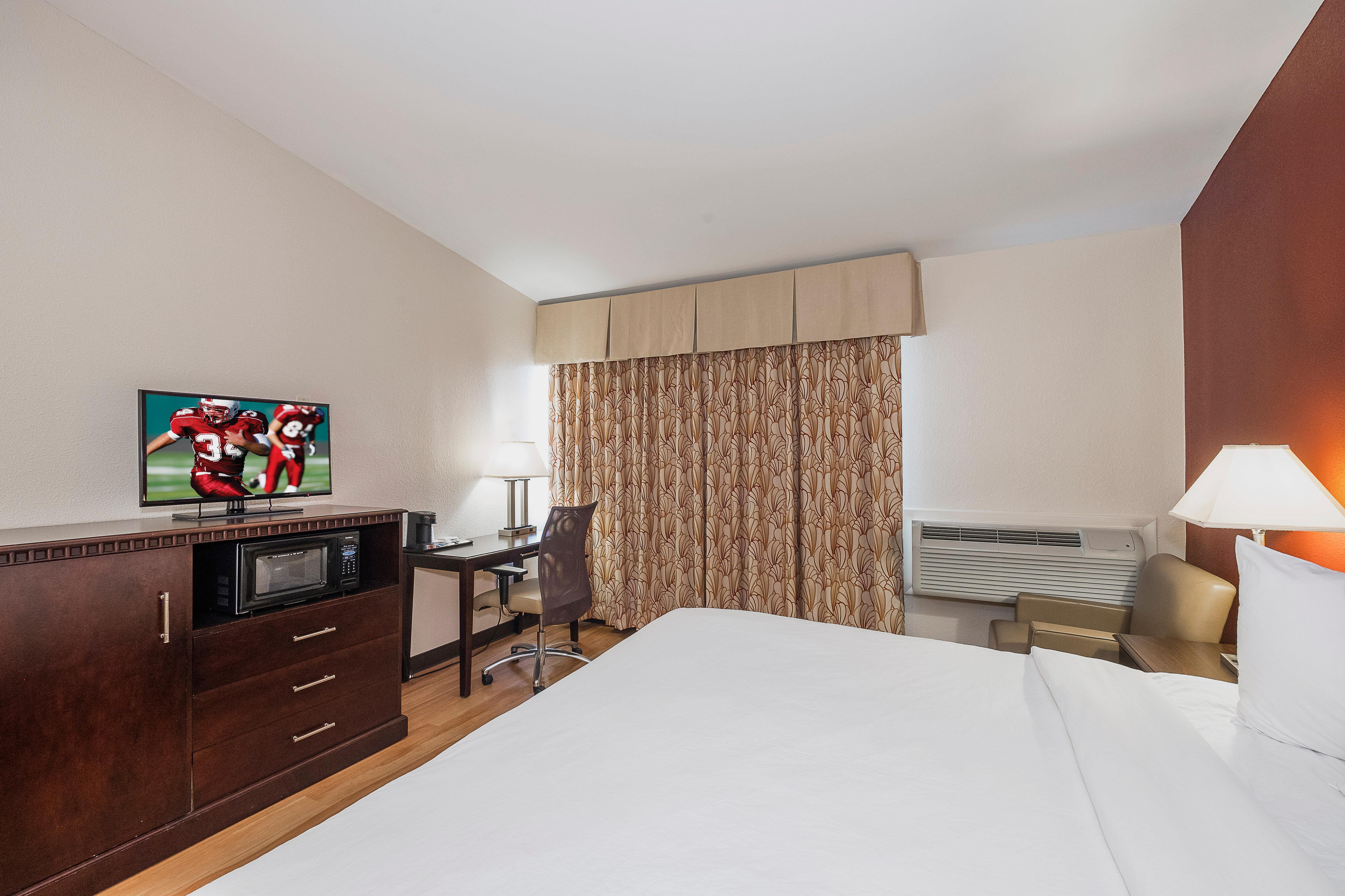 Red Roof Inn & Suites Mt Holly - Mcguire Afb Westampton Exterior foto