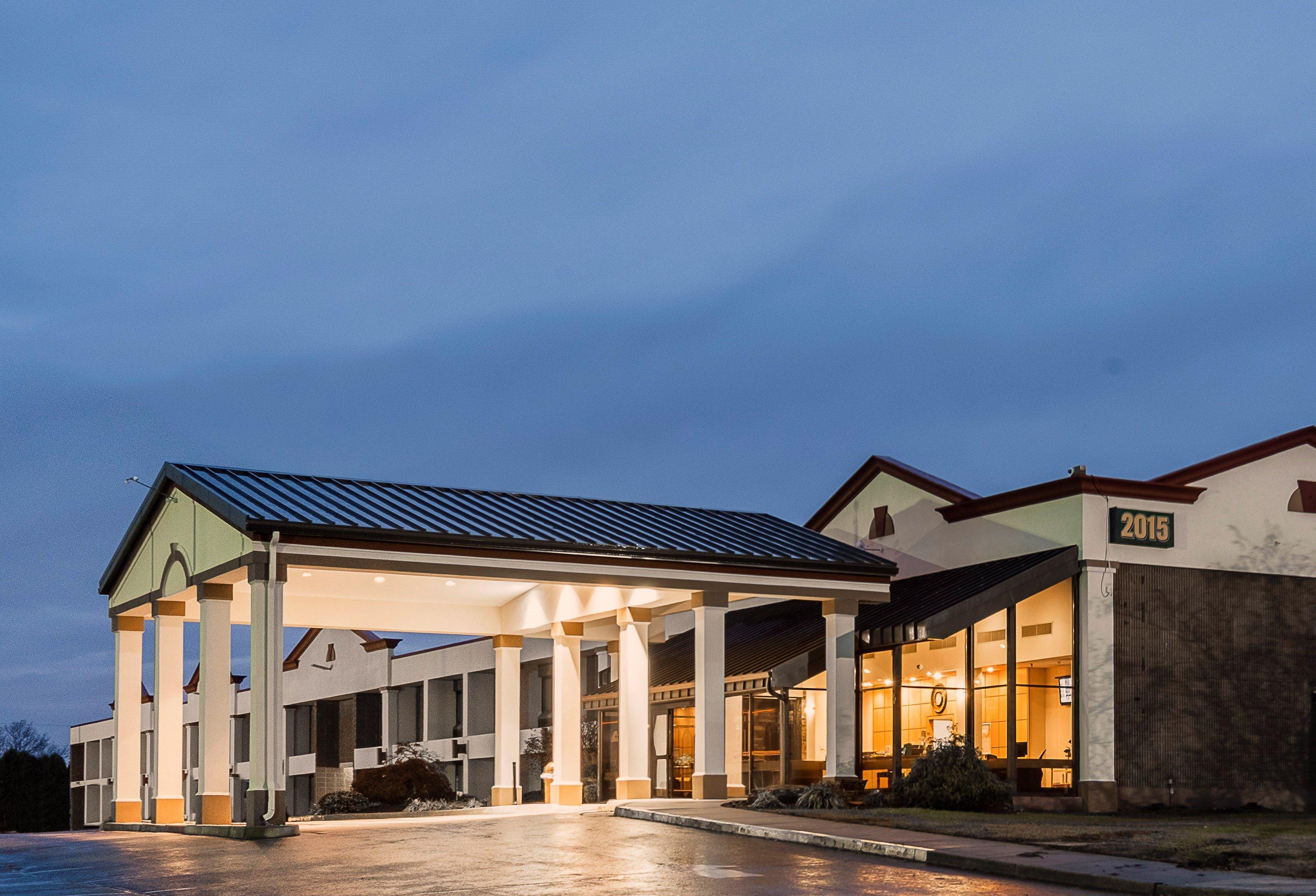 Red Roof Inn & Suites Mt Holly - Mcguire Afb Westampton Exterior foto