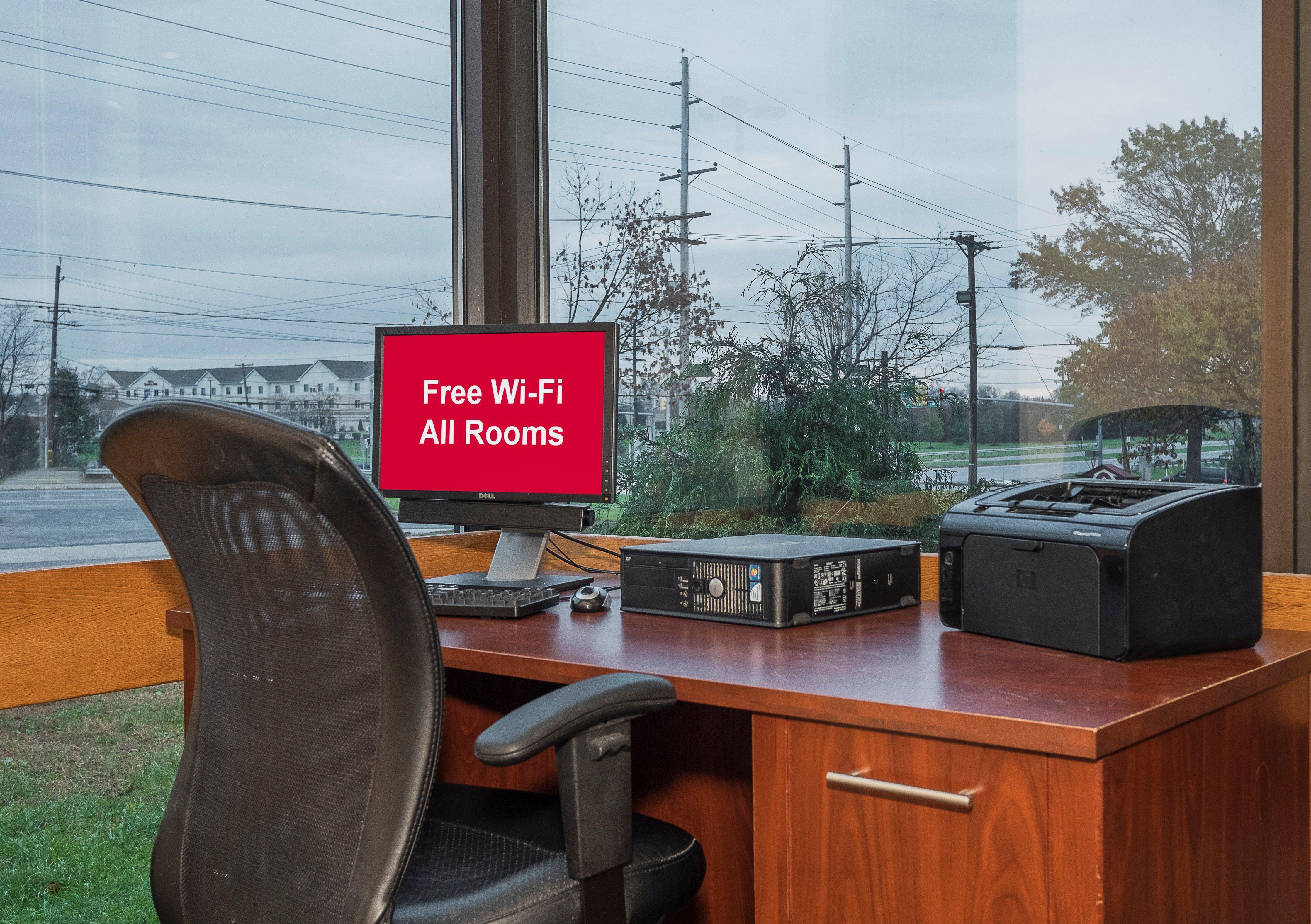 Red Roof Inn & Suites Mt Holly - Mcguire Afb Westampton Exterior foto